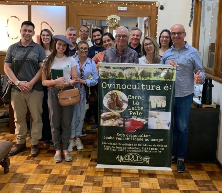 Presidente do Sindicato Rural de Jaguarão participa de reunião sobre Fundovinos na ARCO