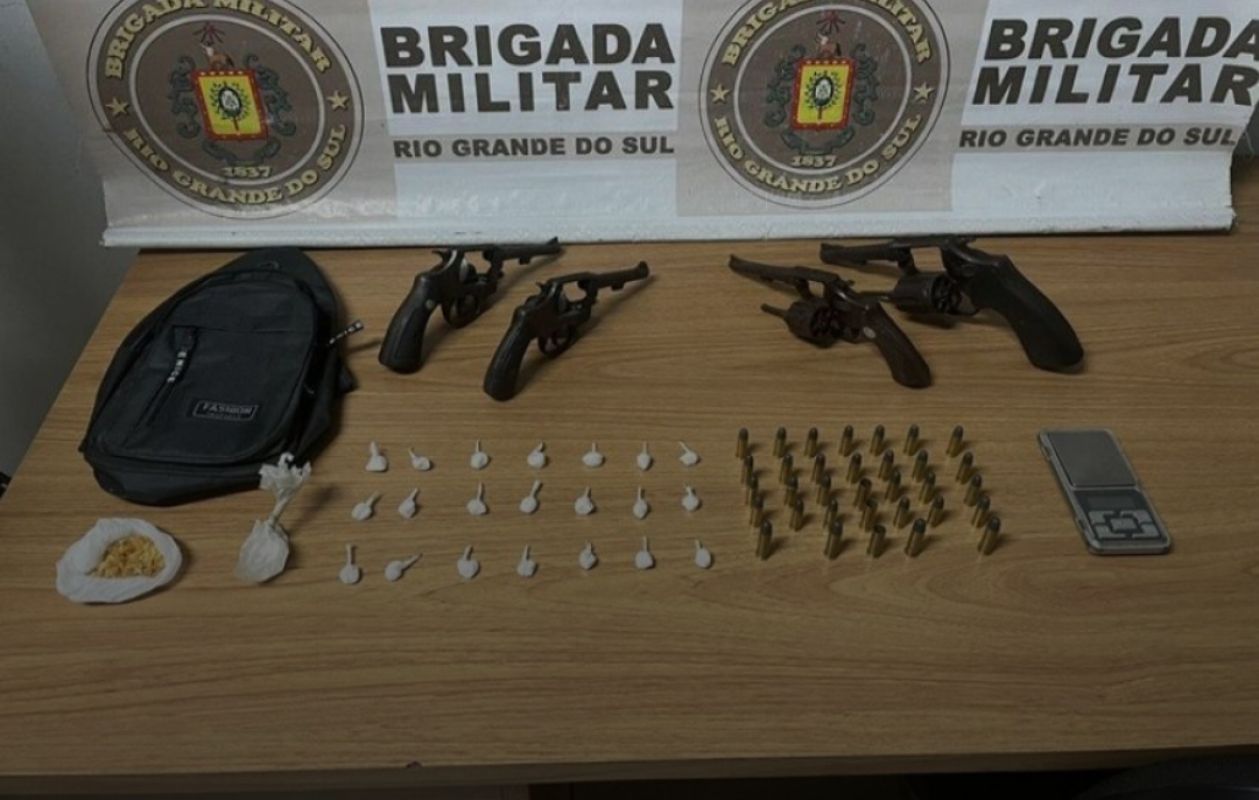 Brigada Militar prende casal por tráfico de drogas e apreende armas em São Lourenço do Sul
