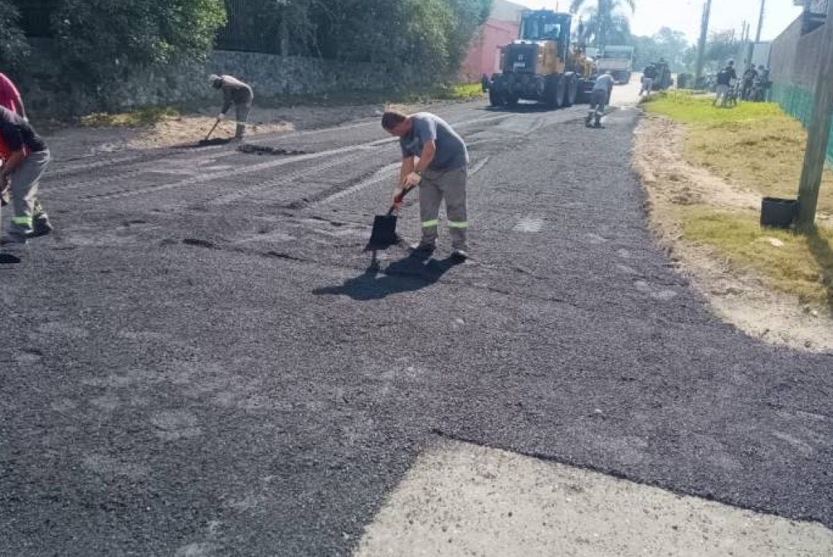 Prefeitura de Pelotas realiza reparos em vias nos bairros Fragata, Três Vendas e Areal
