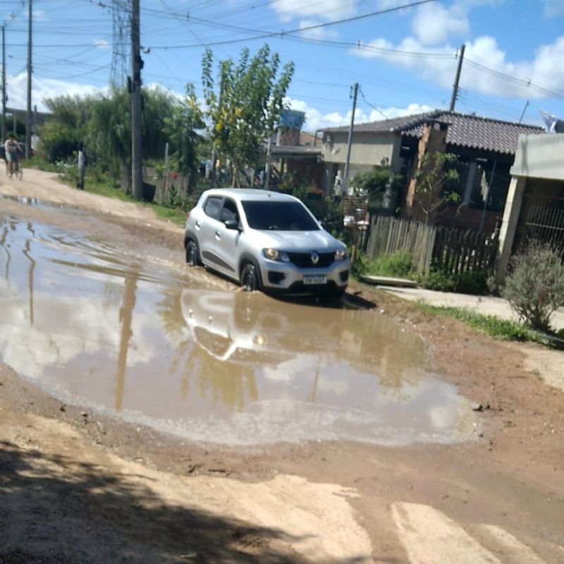 Prefeitura de Pelotas inicia ação de drenagem urbana para combater alagamentos no bairro Toussaint