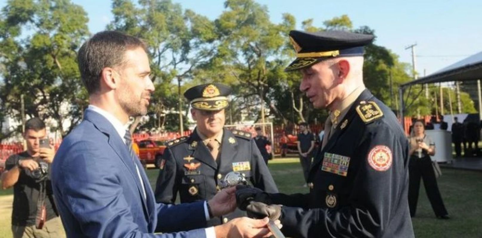 Coronel Julimar Fortes assume comando dos Bombeiros do RS em cerimônia marcada por homenagens às ações na enchente de 2024