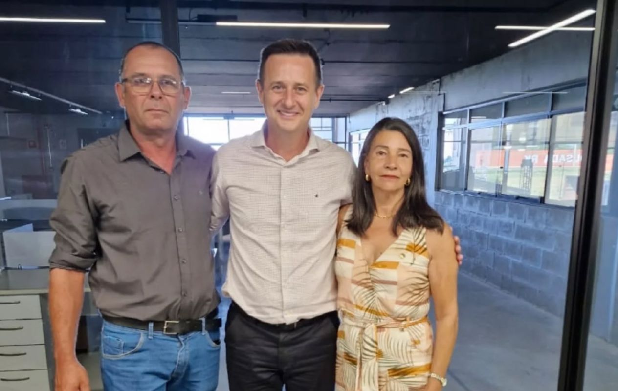 Prefeita Viviane Albuquerque e Secretário Anderson Weege participam de reunião em Cachoeira do Sul