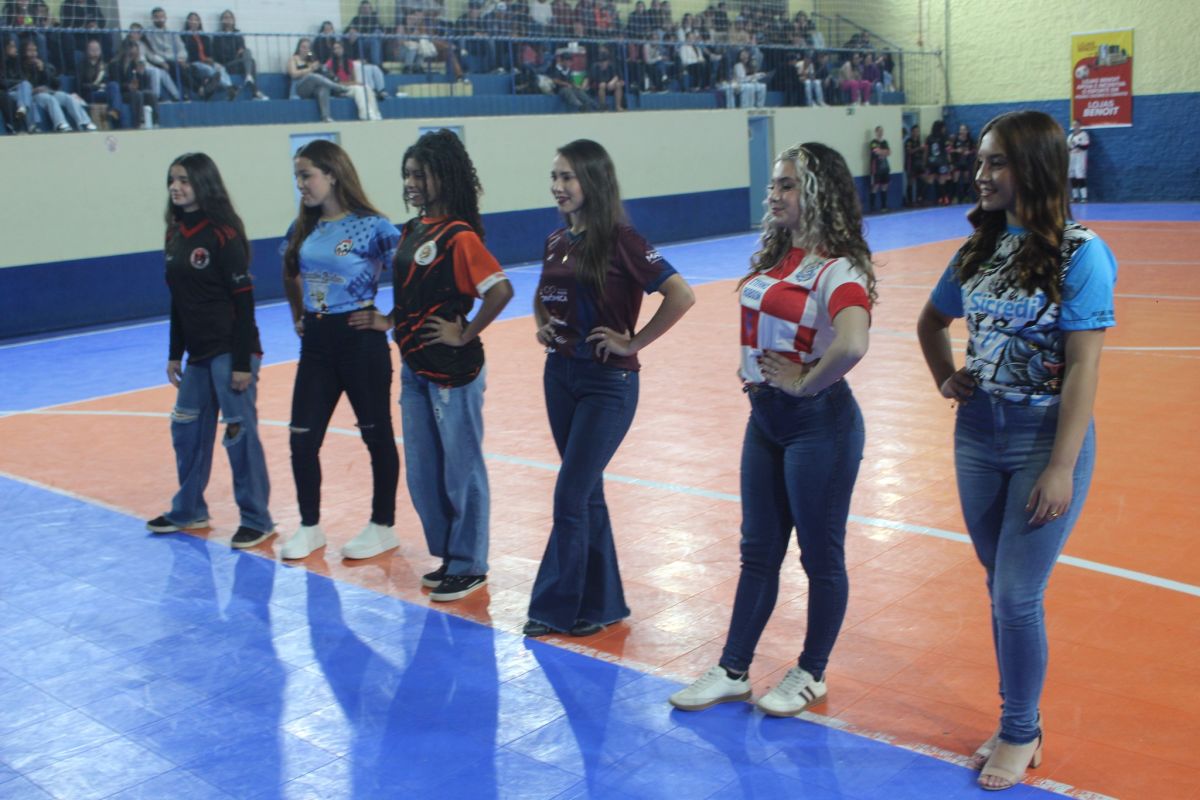 Com homenagem e grande público, 23º Campeonato de Futsal de Cerrito tem início emocionante