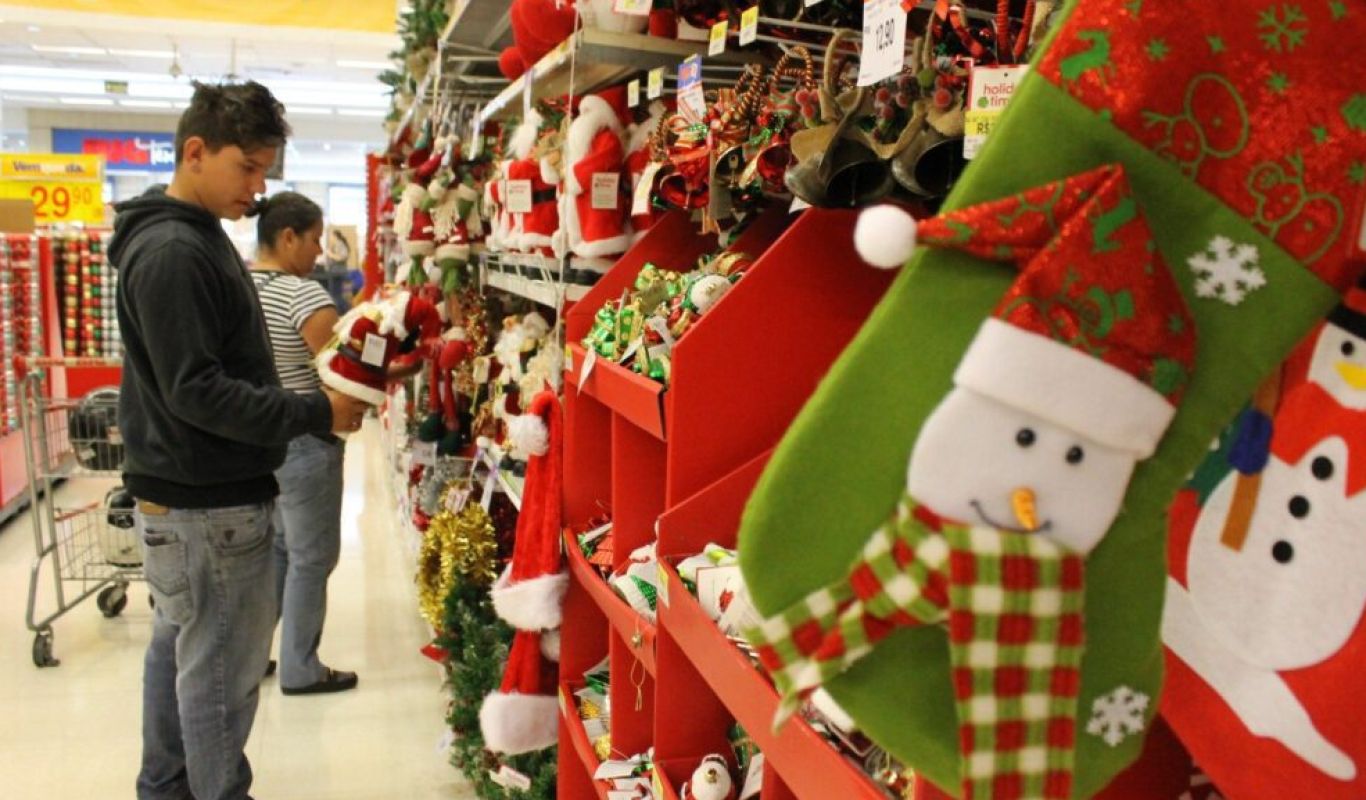 Natal deve movimentar R$ 69,75 bilhões em vendas, mas varejo ainda não atinge níveis pré-pandemia