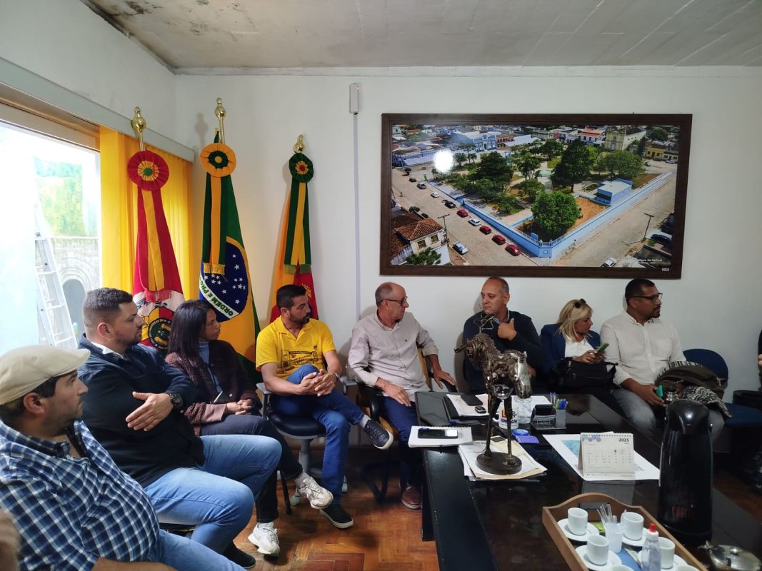 Brasil e Uruguai discutem instalação de balsa no Centurión para integrar comunidades fronteiriças