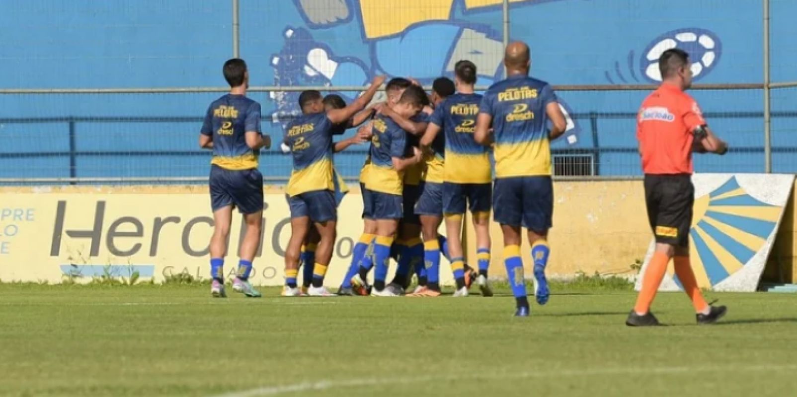 Pelotas inicia jornada na Série A do Campeonato Gaúcho com foco na reestruturação e no retorno do clássico Bra-Pel