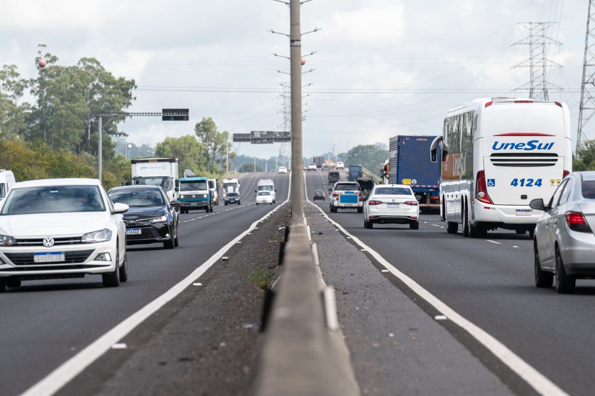 CCR ViaSul registra mais de 4,4 milhões de veículos nas rodovias durante as festas de Final de Ano