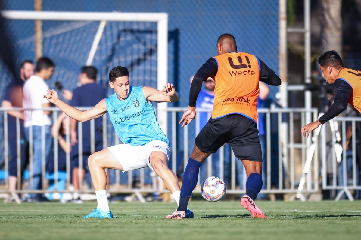 Grêmio vence São José-POA por 2 a 1 em primeiro jogo treino da pré-temporada