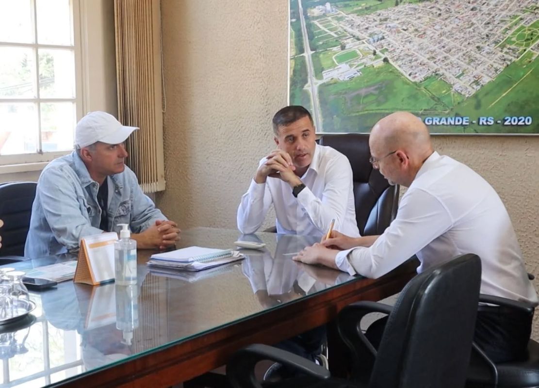 Deputado Bohn Gass destina R$ 1,3 milhão para saúde e melhorias em Arroio Grande