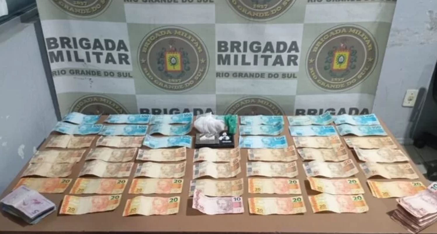 Brigada Militar prende mulher por tráfico de drogas em Pelotas e apreende 110g de crack