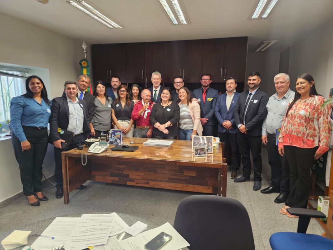 Vice-prefeito de Herval integra comitiva do Cideja em Brasília e participa de agendas sobre estradas e programas agropecuários