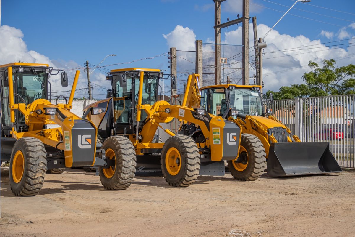 Pelotas recebe novas máquinas para fortalecer a infraestrutura rural