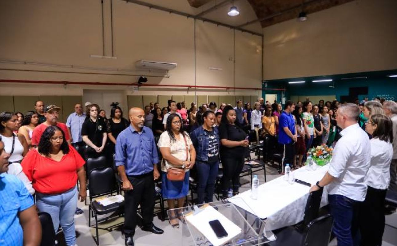 Prefeita de Pelotas celebra formatura de 75 alunos no programa Capacitar