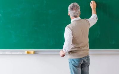 Piso salarial do magistério público é reajustado para R$ 4.867,77 em 2025