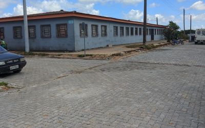 Obras de calçamento na Rua Dr. Rubens Corrêa Terra, em Jaguarão, entram na fase final