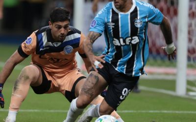 Grêmio empata com Godoy Cruz na Arena, avança na Sul-Americana, mas se complica no grupo