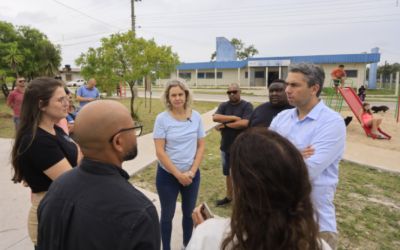 Prefeita de Pelotas inaugura revitalização da praça Getúlio Vargas, no bairro homônimo