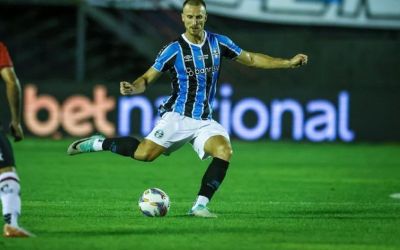 Rodrigo Ely pode retornar à titularidade do Grêmio contra o São Luiz no Gauchão