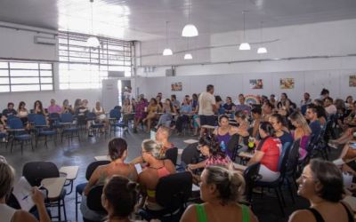 Prefeito de Pelotas participa de seminário de avaliação e planejamento da Secretaria de Educação