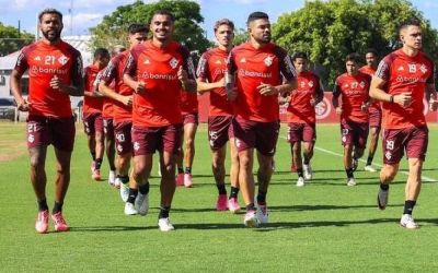 Inter prioriza manutenção do elenco, mas não descarta novas vendas na janela de transferências