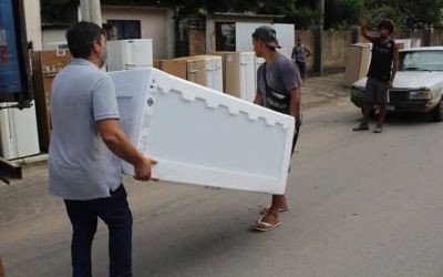 Entrega de 50 geladeiras beneficia famílias em Pedro Osório