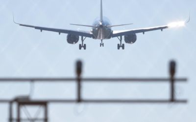 Aeroporto Salgado Filho retoma operações com pista liberada, mas piloto relata impacto devido a depressões no asfalto