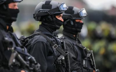 Tensão aumenta com pressão da esquerda, mas Exército diz que não vai acabar com kids pretos