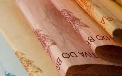 Segunda parcela do décimo terceiro salário é paga nesta sexta-feira e movimenta R$ 321 bilhões