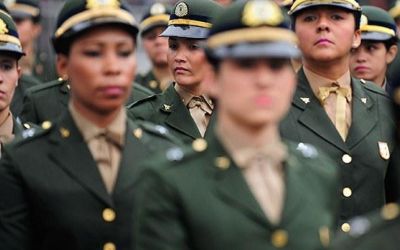 Sete mil mulheres se alistam no serviço militar em 2 dias