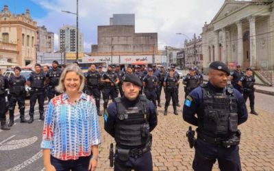 Operação Tudo Azul reforça segurança no comércio de Pelotas durante as festas de fim de ano