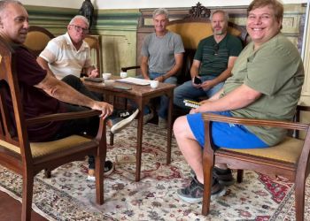 Prefeito de Jaguarão discute nova licitação da coleta de lixo com equipe de servidores