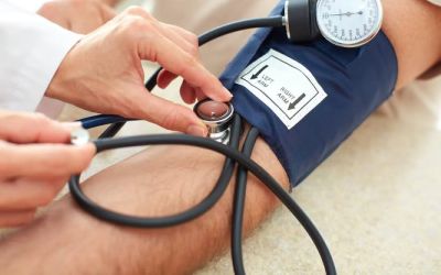 Redefinição do que é pressão alta expande número de hipertensos e alerta para riscos de infarto e AVC