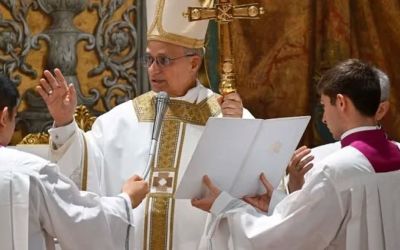 Papa Leão XIV celebra primeira missa de pontificado na Capela Sistina e pede paz ao mundo