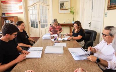 Prefeita de Pelotas assina decreto de atualização do Plano Municipal de Saneamento Básico