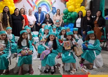 Pequenos formandos do Polo de Educação Infantil Kelvin Vieira Sakay de Herval celebram primeira formatura